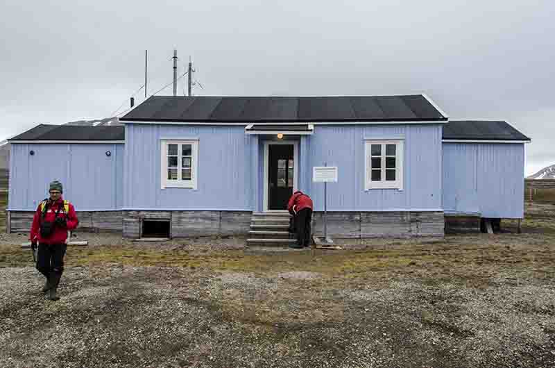 89 - Noruega - islas Svalbard - isla Spitsbergen - My-Alesund - antiguo telegrafo